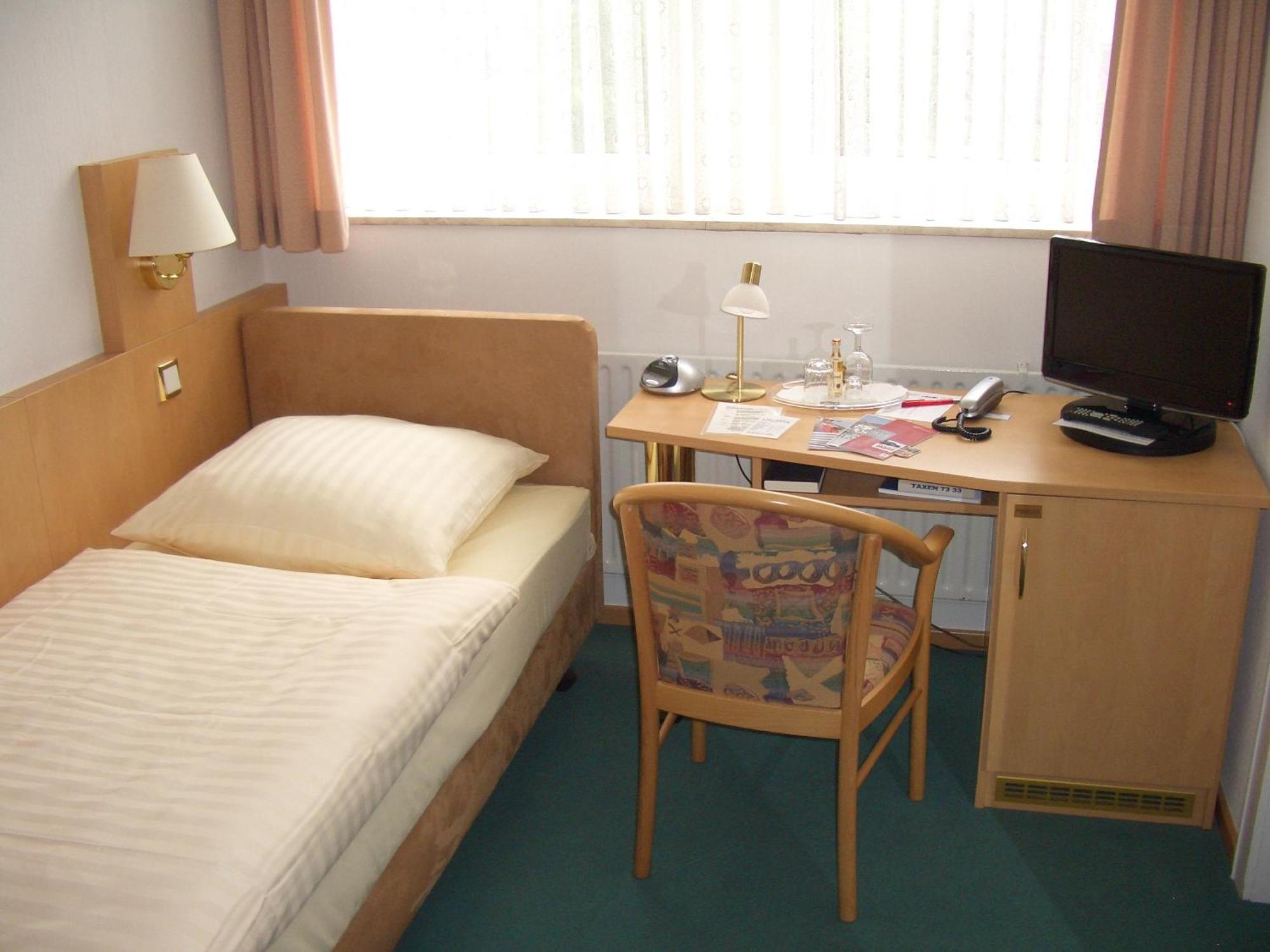Hotel Ohrberg ฮาเมลน์ ภายนอก รูปภาพ